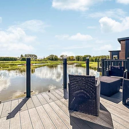 Waterside Hambleton Lakeside Lodges Poulton-le-Fylde Екстер'єр фото