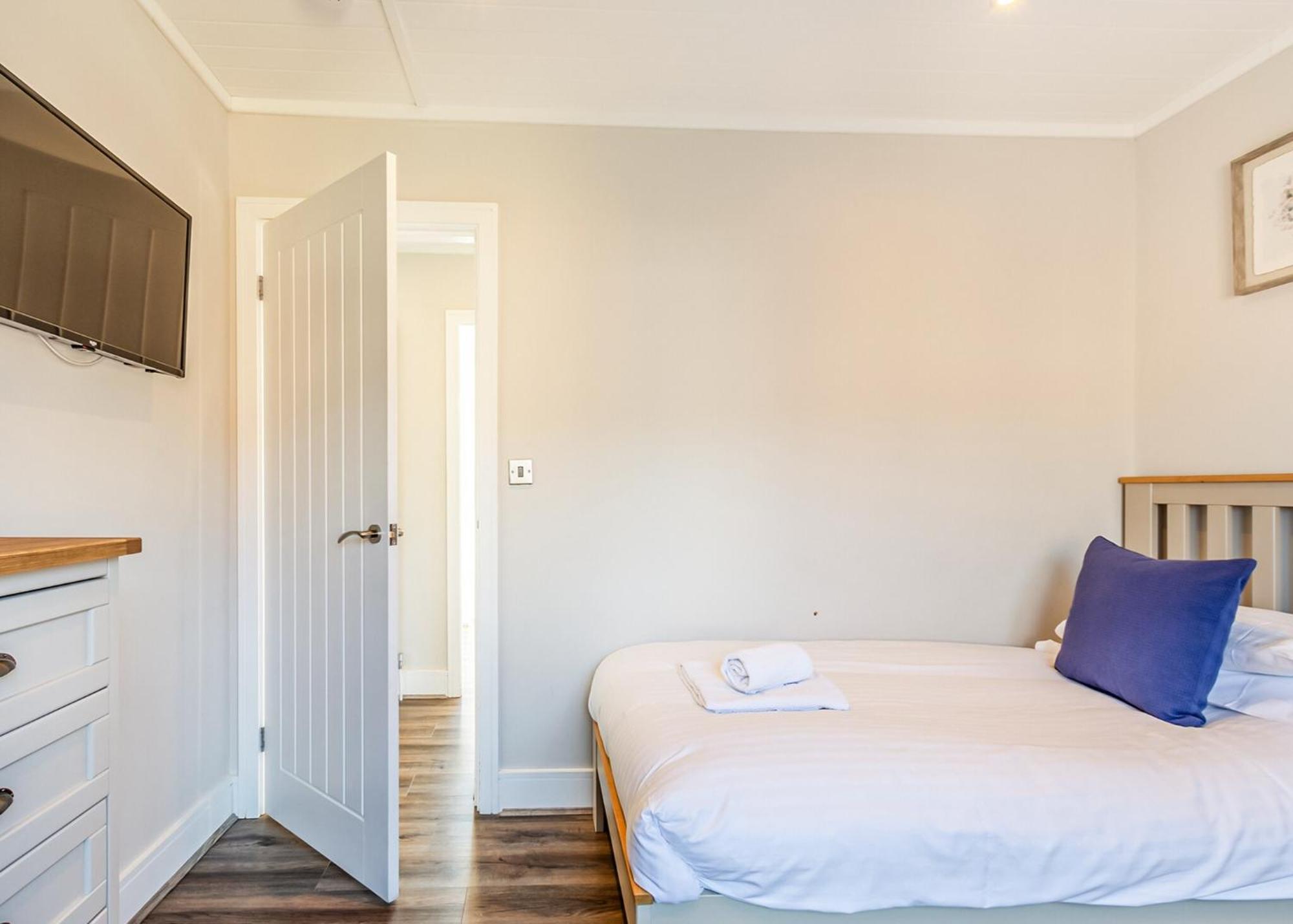 Waterside Hambleton Lakeside Lodges Poulton-le-Fylde Номер фото